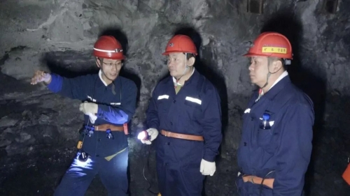 11��5�������Ź�˾��ί��ǡ����³�����ϲ��˫Ѽɽ��ҵ��˾���ٶ���2