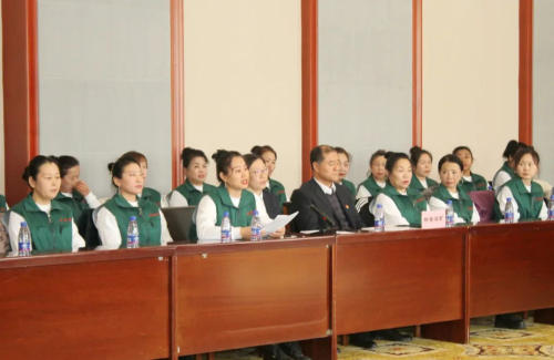 11��14������˾����ٰ����ί�����ܽύ����-1